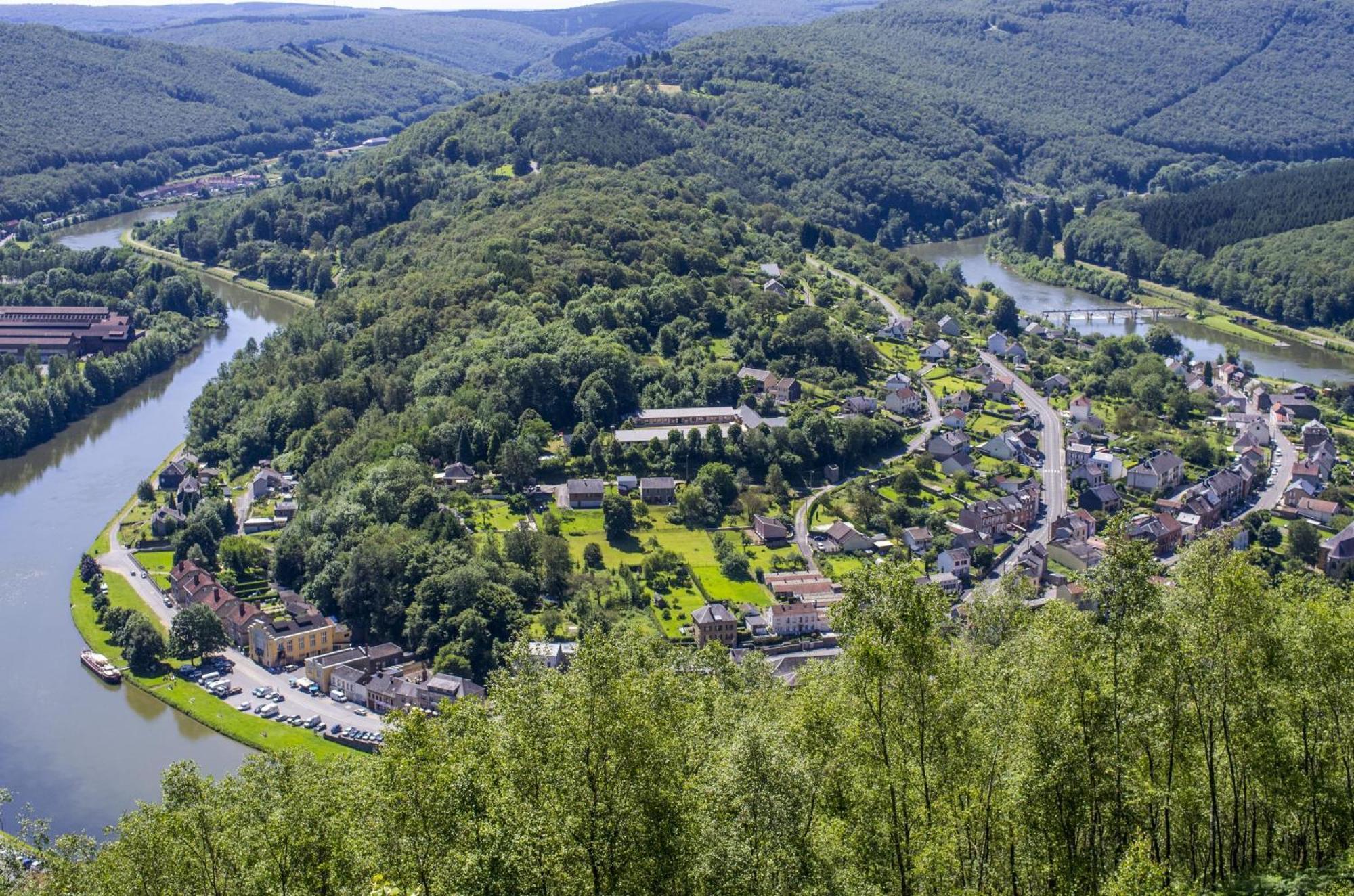 Olivine , Chaleureuse & Cocooning Villa Bogny-sur-Meuse Buitenkant foto